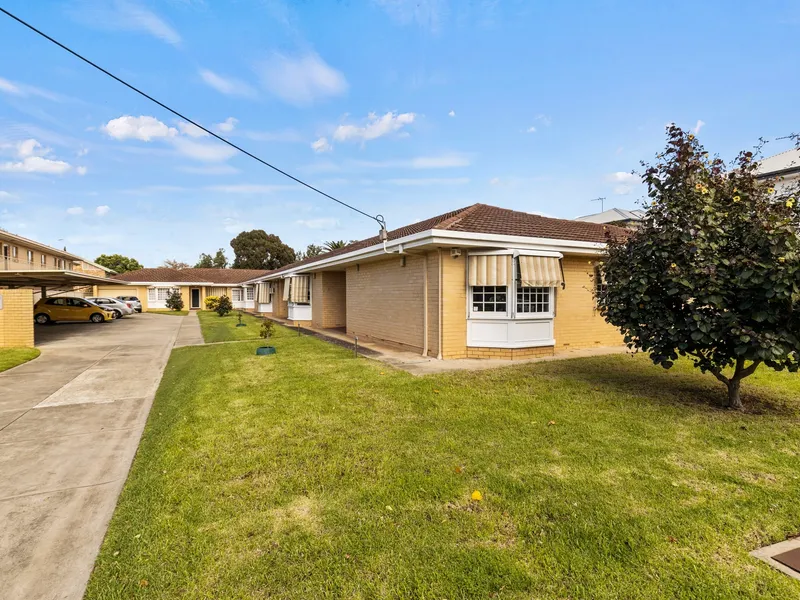 Fully Furnished and equipped 2 bedroom unit