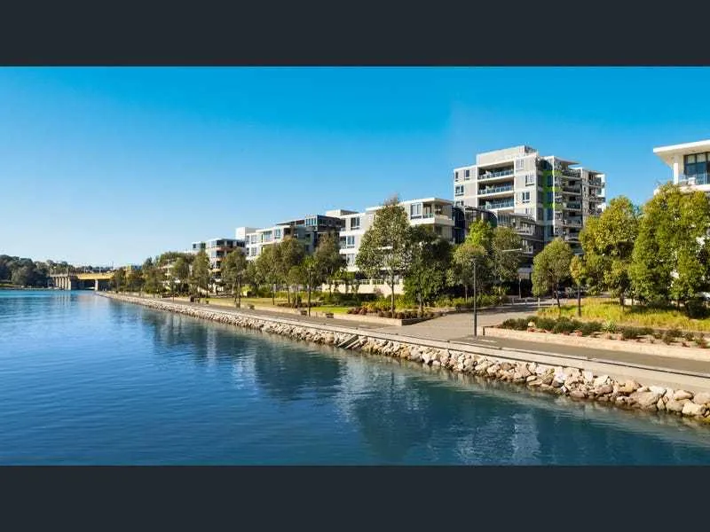 One bedroom plus Study | Floor tile throughout | Gym & Pool included
