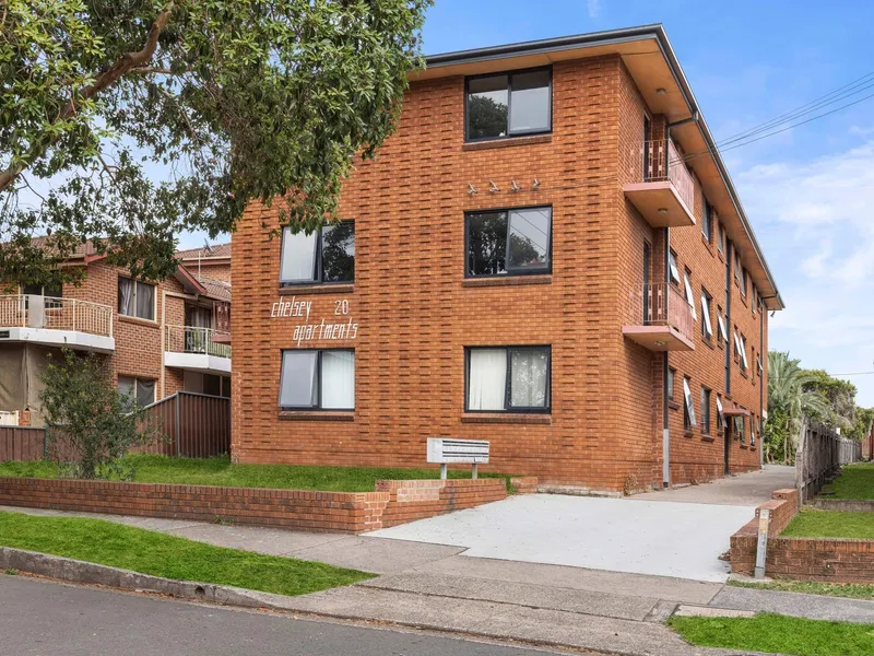 Newly Renovated Groundfloor Unit - Available 19th August