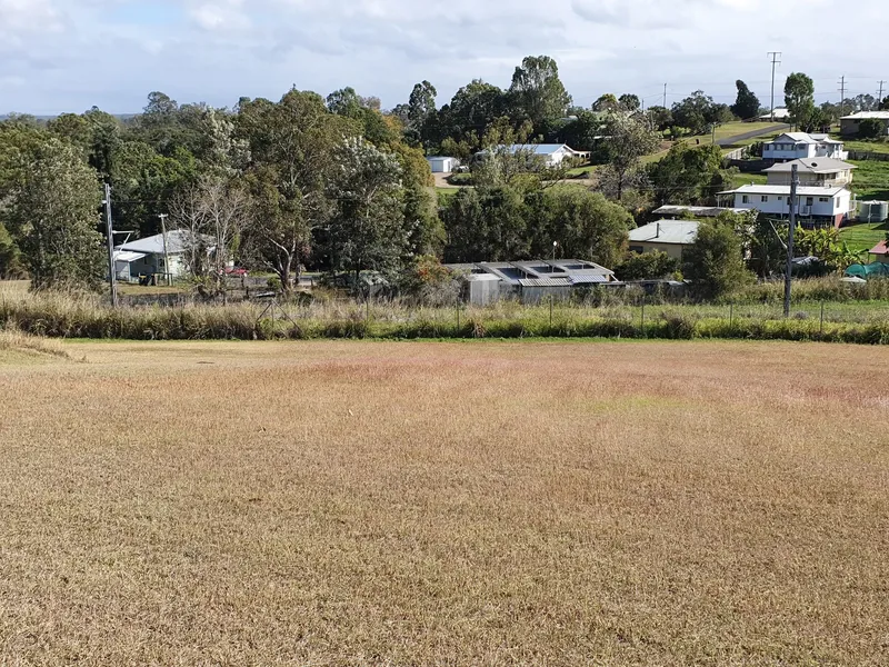 Peaceful position with a beautiful rural outlook and an easy walk to the school, shops and the train.