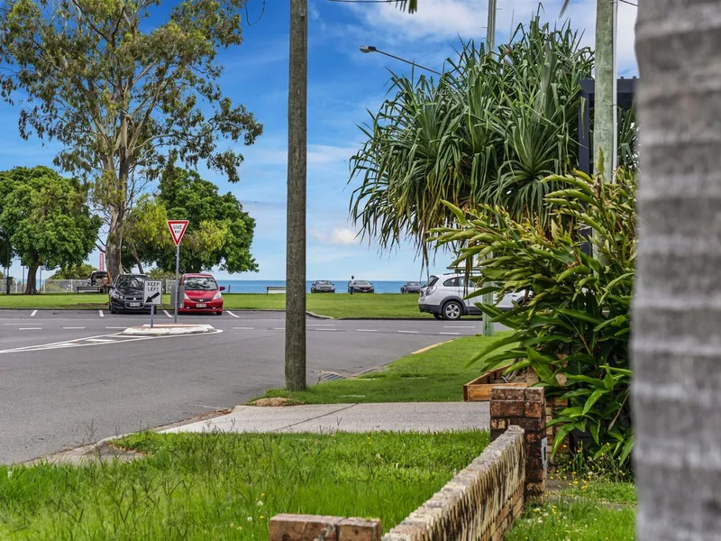 Prime Location by the Bay!