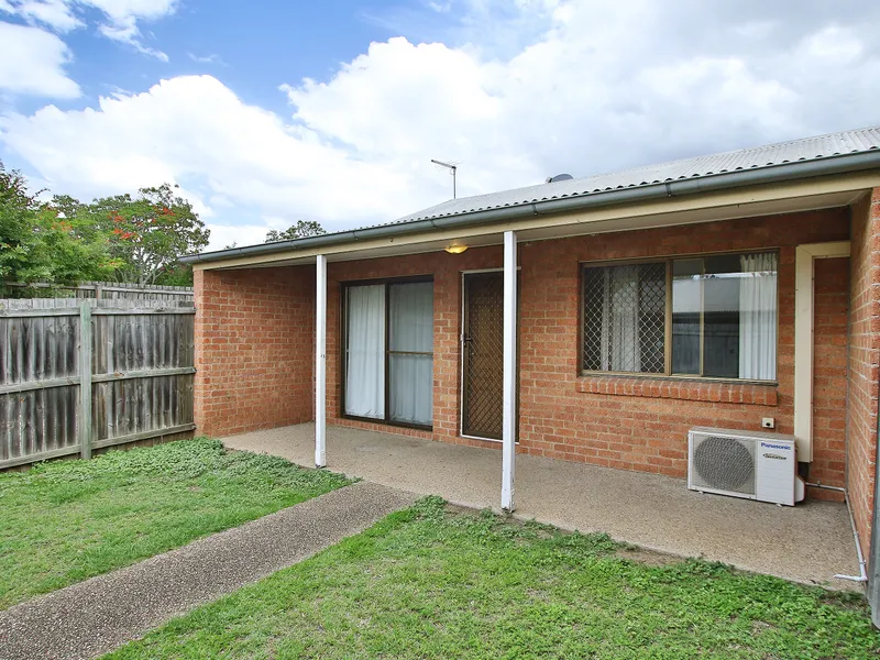 Solid low-set brick unit!