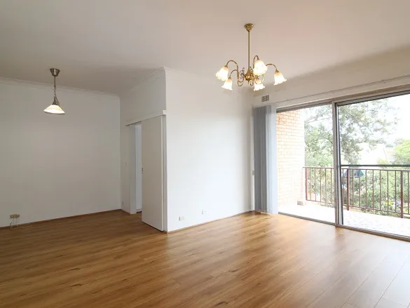 Recently renovated 2 bedroom unit with new paint, floorboard and kitchen