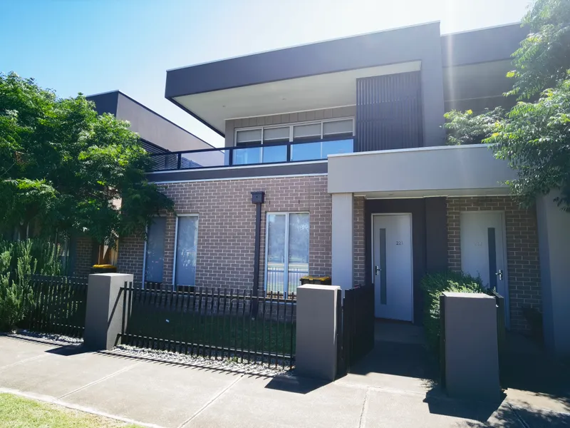3 Bedroom Townhouse
