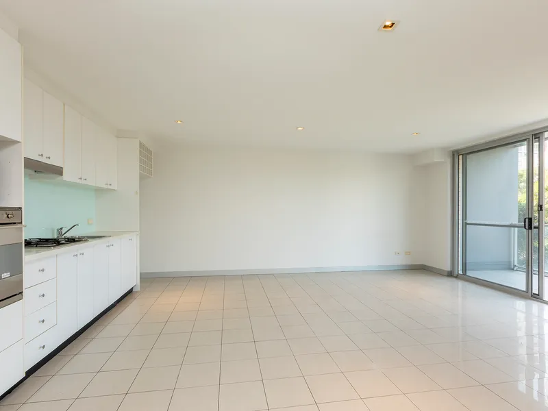 HOLDING FEE TAKEN | LEASED BY LIAM LOASBY