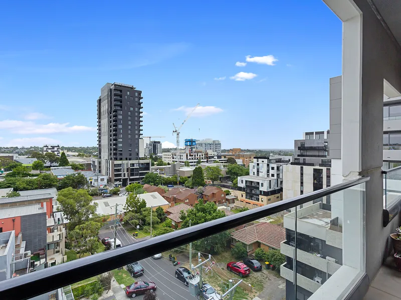 Prime location and stunning views.