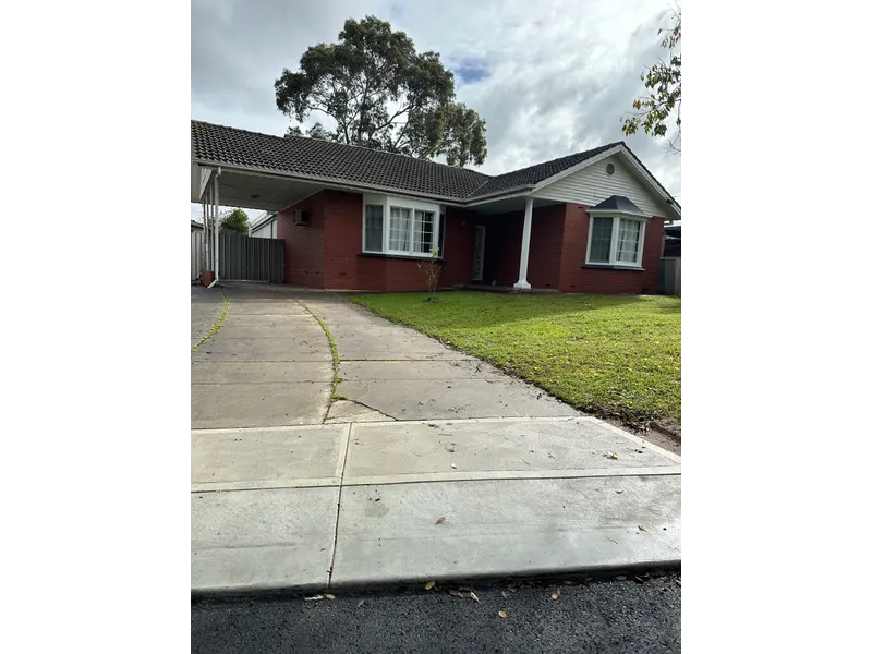 Three Bedroom Home in a highly sought area in Valley View