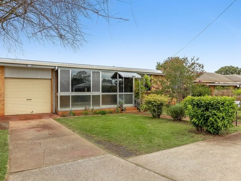 Charming Family Abode