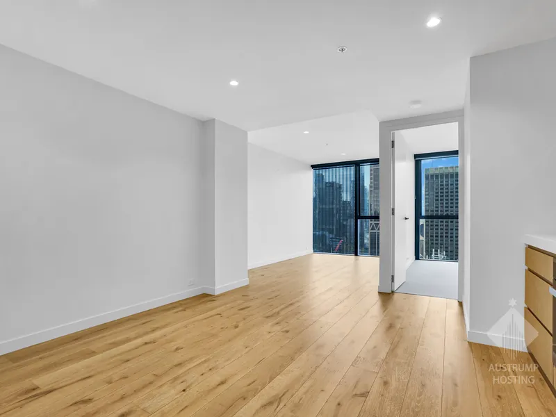 One-Bedroom Apartment @ Collins House