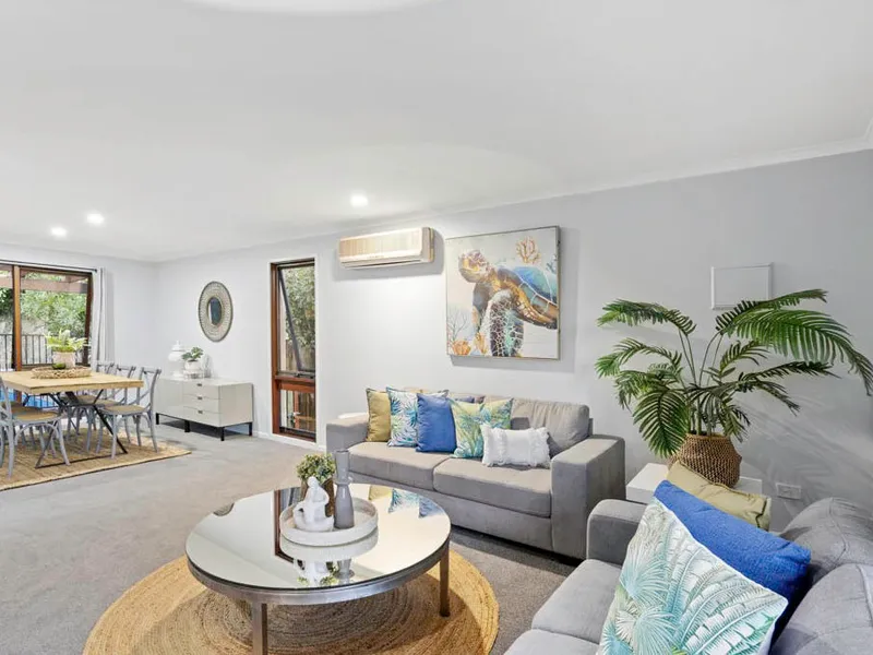 Beautiful family home - Elevated Position - Gorgeous Views