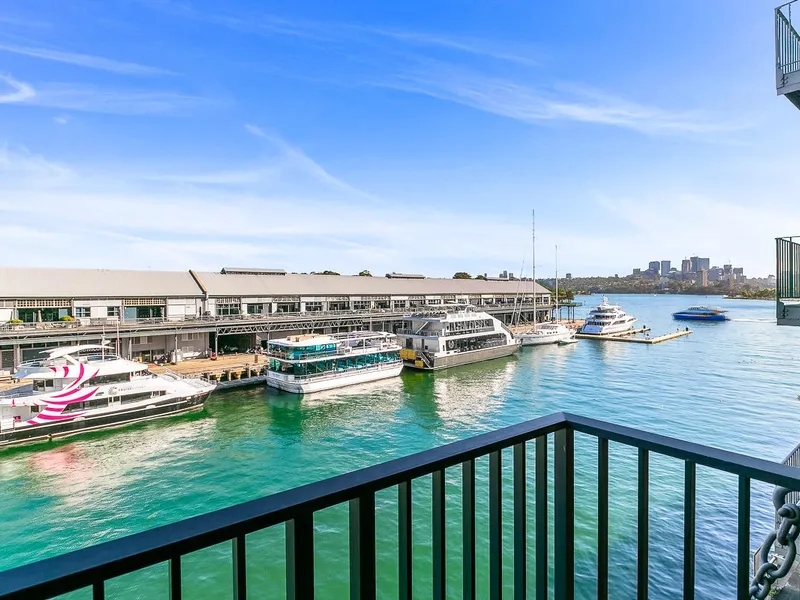Luxury waterfront living in the heart of Pyrmont