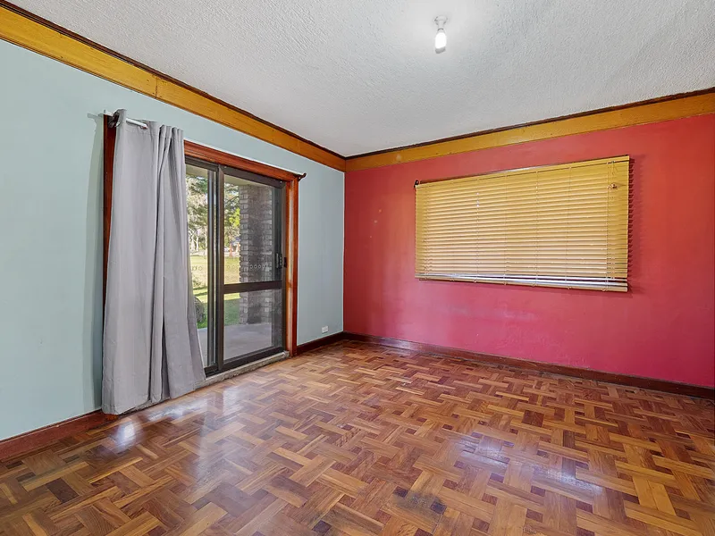 Power, Water + Paddock Included 