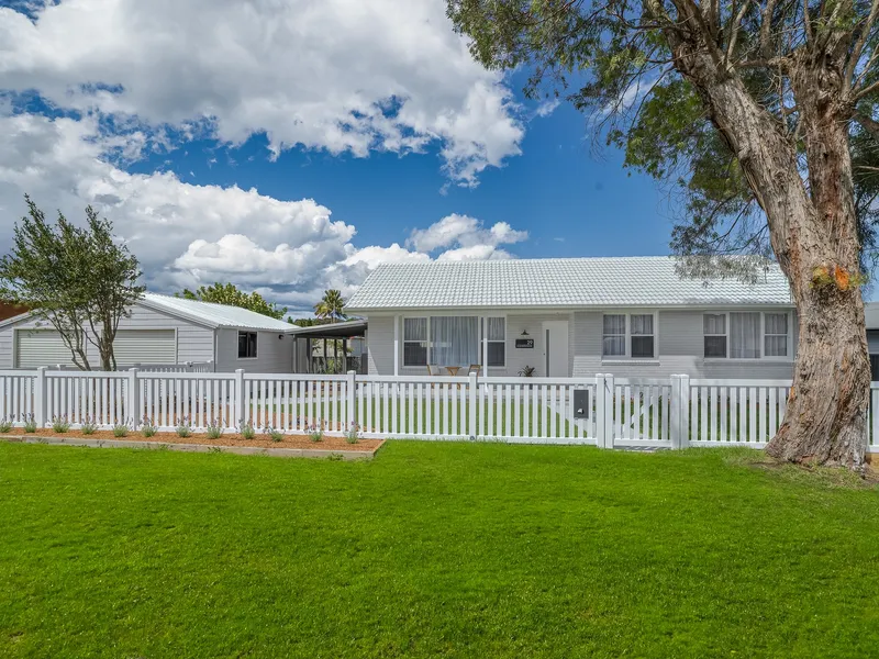 La Maison Blanc ~ Stylish Renovation with Coastal Vibes