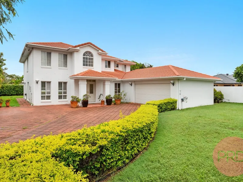 SPACIOUS FIVE BEDROOM FAMILY HOME