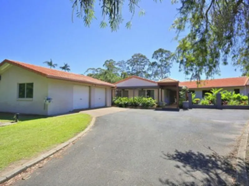 5 Bed + Office Home in Branyan