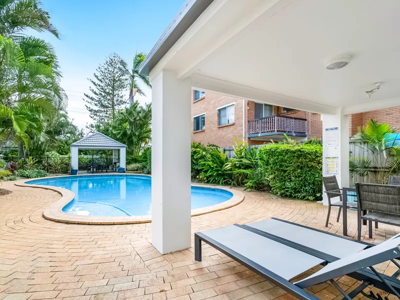 FURNISHED THREE BEDROOM APARTMENT - OCEAN VIEWS