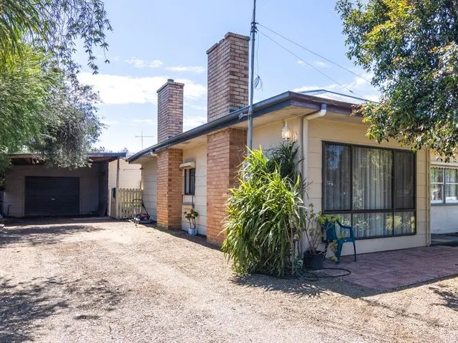 3 Bedroom with studio