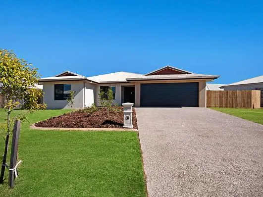 Beautiful family home in Mount Low!