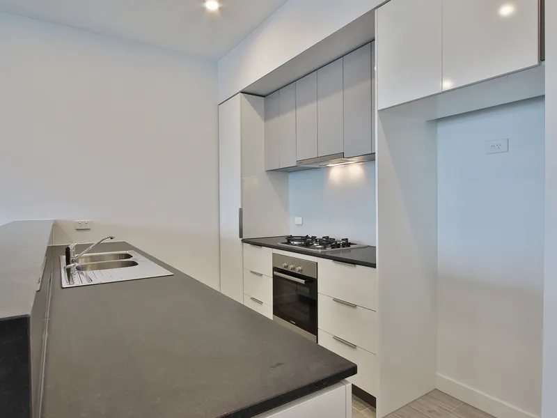 Near New Luxury Apartment In Small Exclusive Block - Located in the GWSC Zone (STSA)