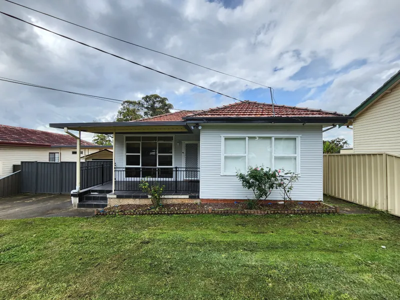 3 Bed House & 1 Bed Retreat!