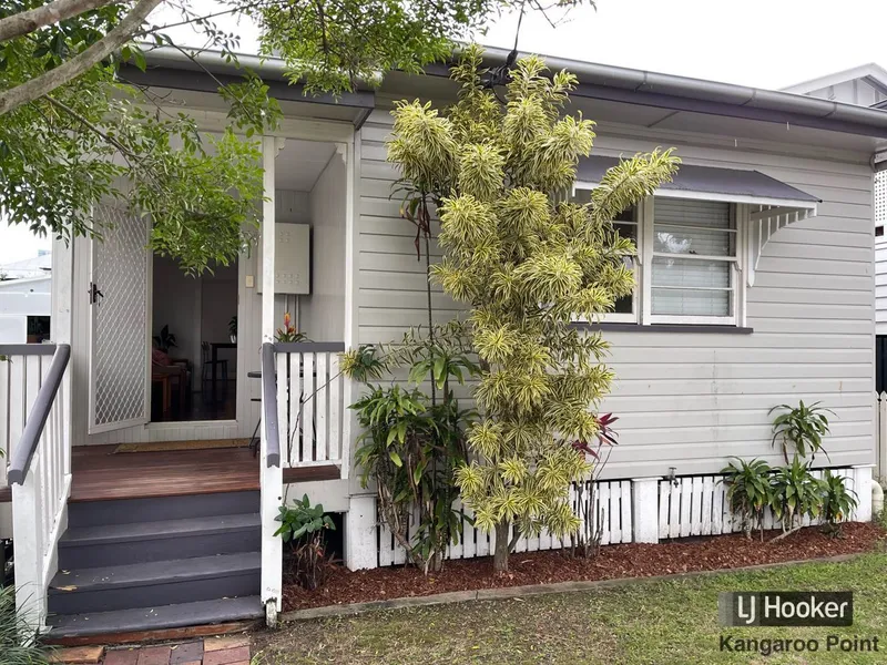 Lovely 2 bedroom house in a quiet pocket of Kangaroo Point