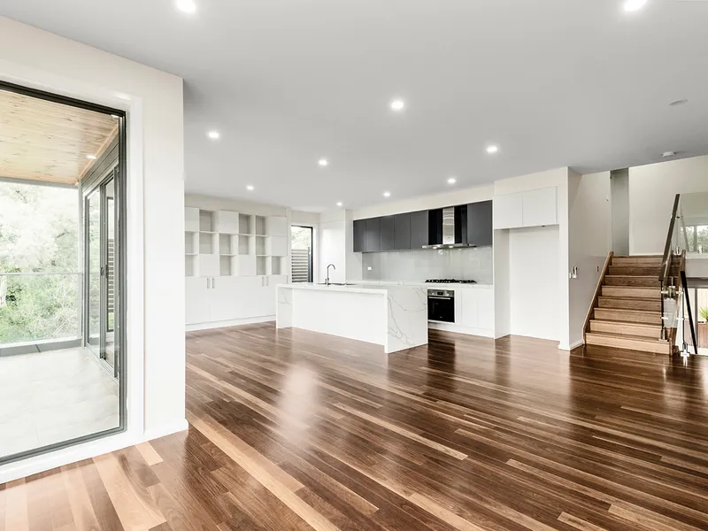 Luxury Living with Huge Entertainers Deck