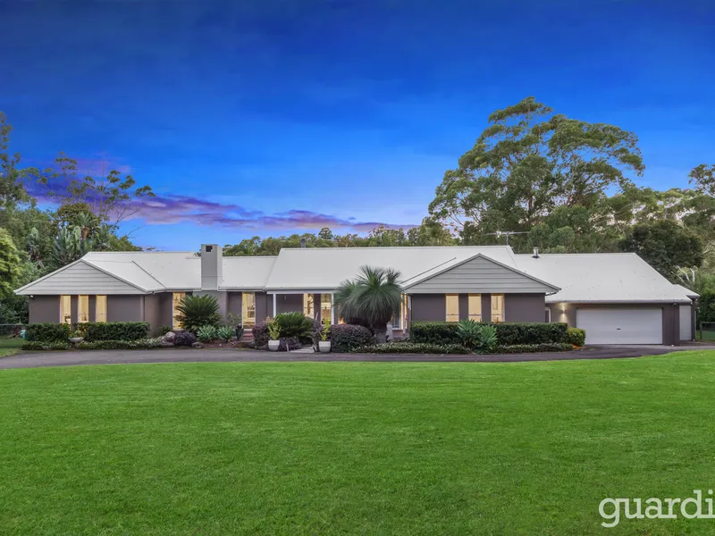 Immaculate residence in Blue-Ribbon location