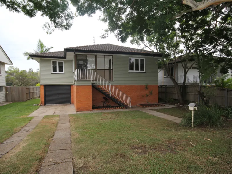 Beautifully Renovated House In Quiet Street