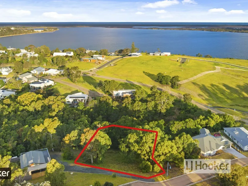 Ready to Build in Quiet Cul de Sac