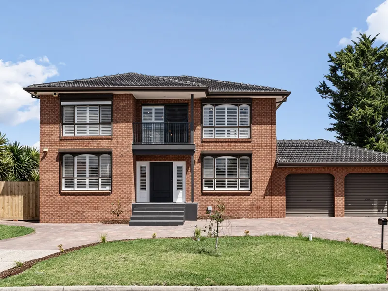 UNPARALLELED LUXURY LIVING