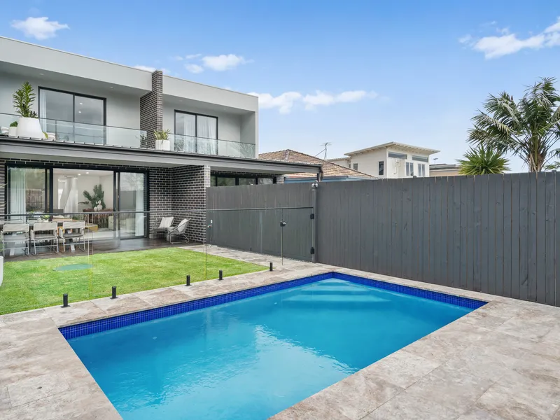 Newly Built Designer Beach House, The Essence Of Urban Coastal Luxury In South Bondi Village