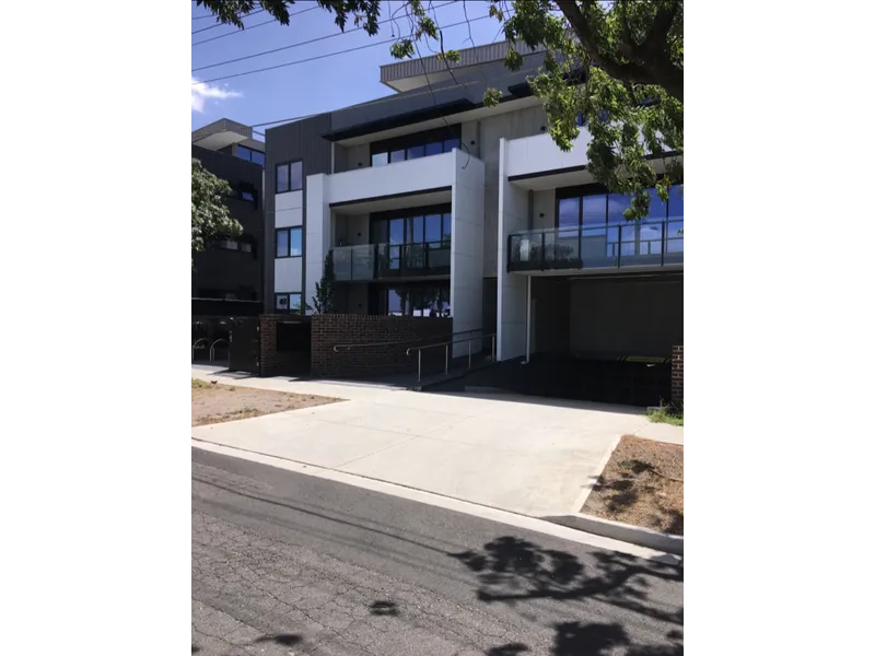 Modern Apartment Living!