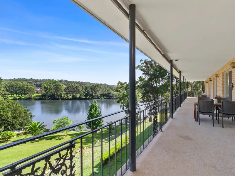 26 acres of Absolute Hawkesbury River Waterfront