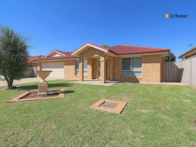 LARGE FAMILY HOME
