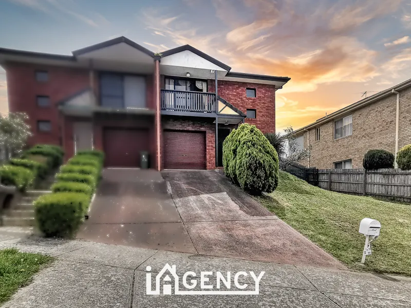 QUIET COURT LOCATION NEXT TO FROG HOLLOW RESERVE!!