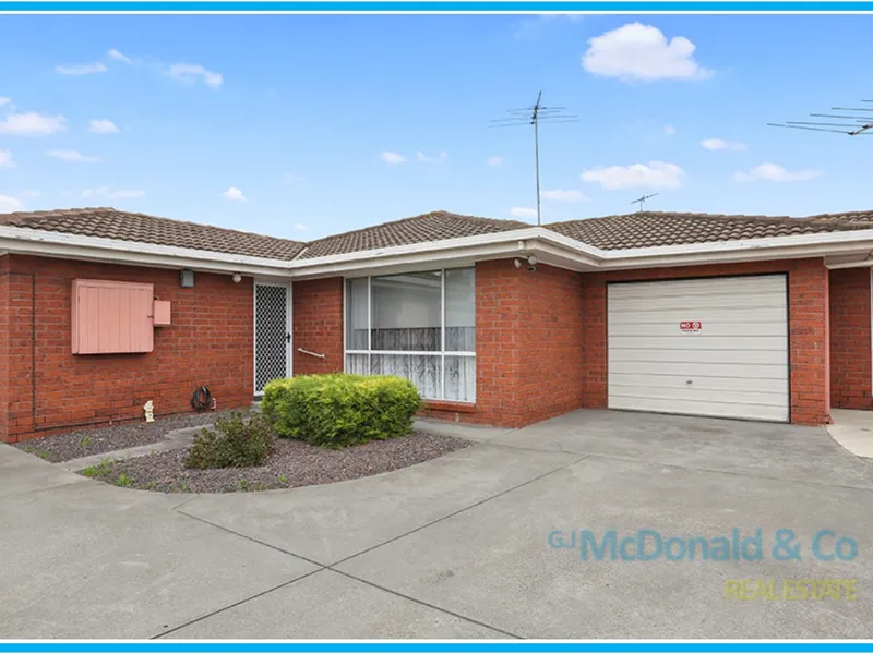 * UNDER OFFER * COSY TWO BED UNIT, LOW MAINTENANCE 