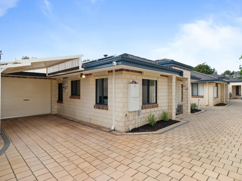 Well maintained villa in quiet complex 