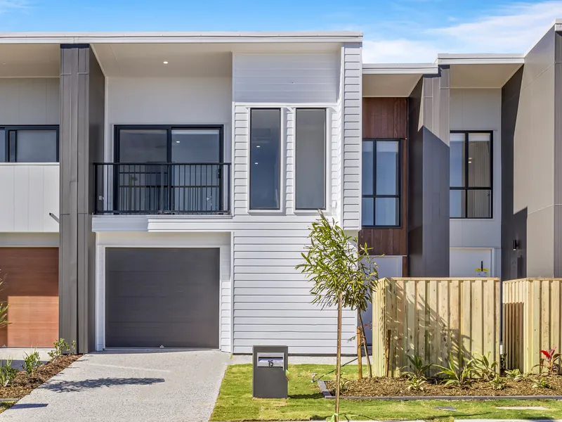 BRAND NEW 3 BEDROOM TERRACE HOME WITH DUCTED HEATING & COOLING