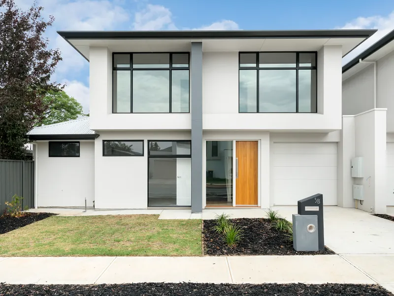 Stylish & Convenient Living!