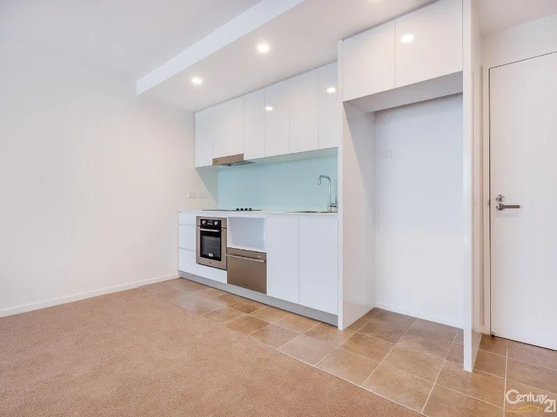 1 bedroom unit with balcony and walk in robe 