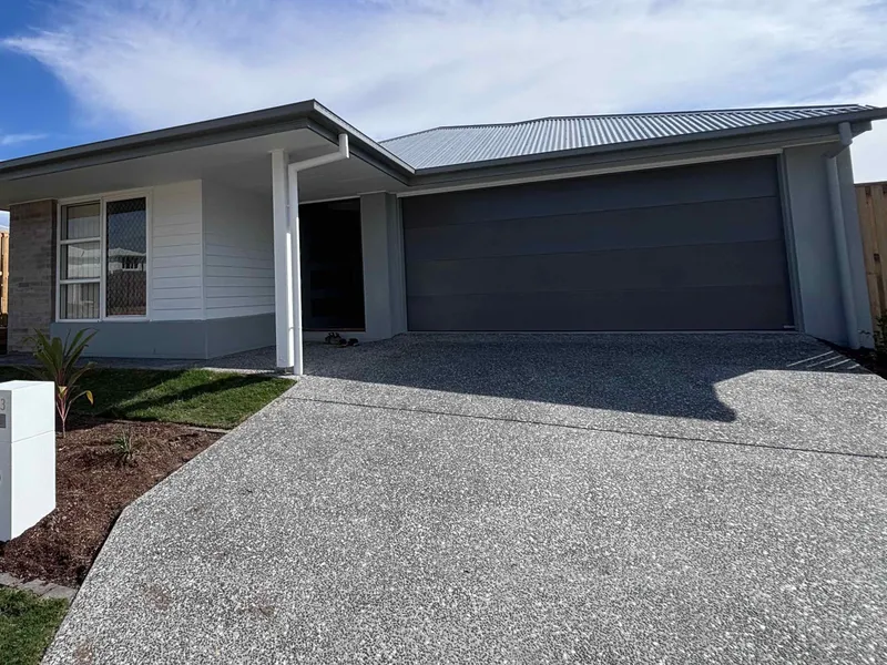Beautiful Brand New Home With 2 Living Areas Ready for Rent - Act Now!