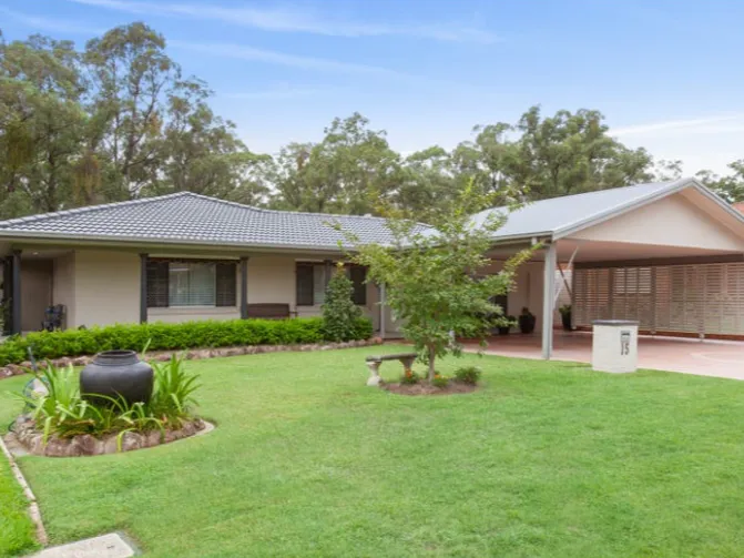 STUNNING FAMILY HOME IN A PRIME LOCATION