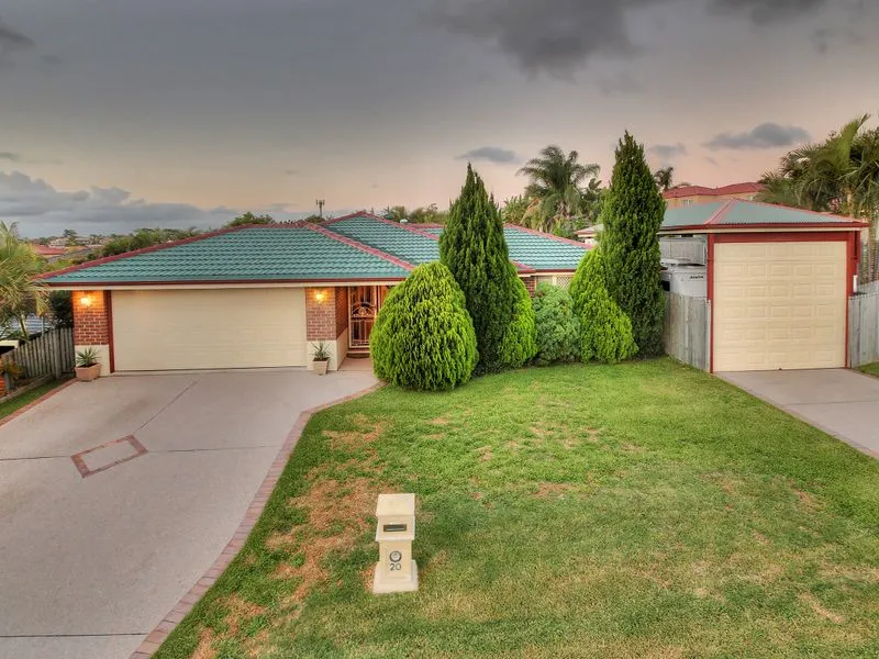 Stunning Home in Cul-de-sac Location