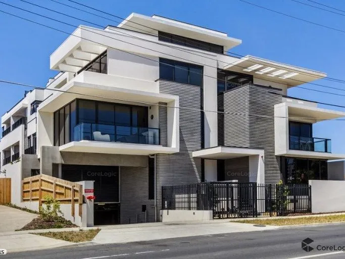 Amazing Top Floor 