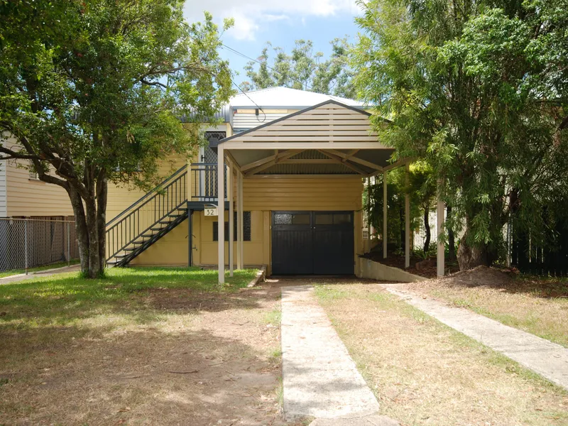 A MUST-SEE FAMILY HOME IN PRIME LOCATION! 