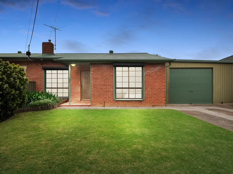 Potenital filled property in marvelous Mansfield Park!