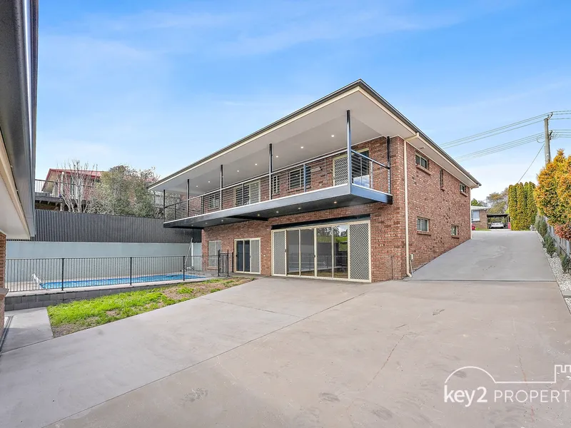 Spacious Family Home with Stunning Views