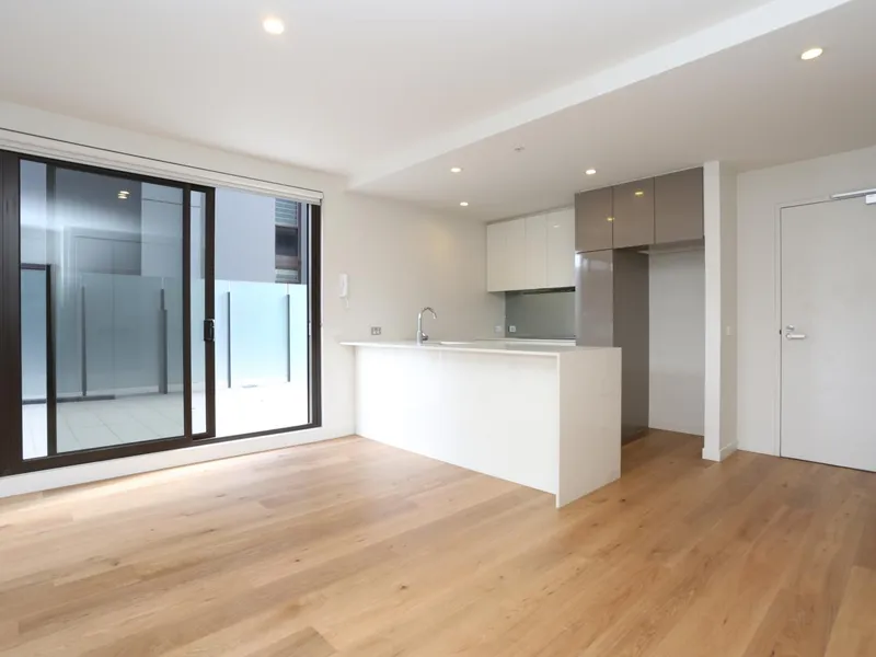 Spacious apartment with huge balcony 