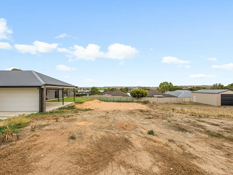 Desirable Riverside Address - Build that dream home!