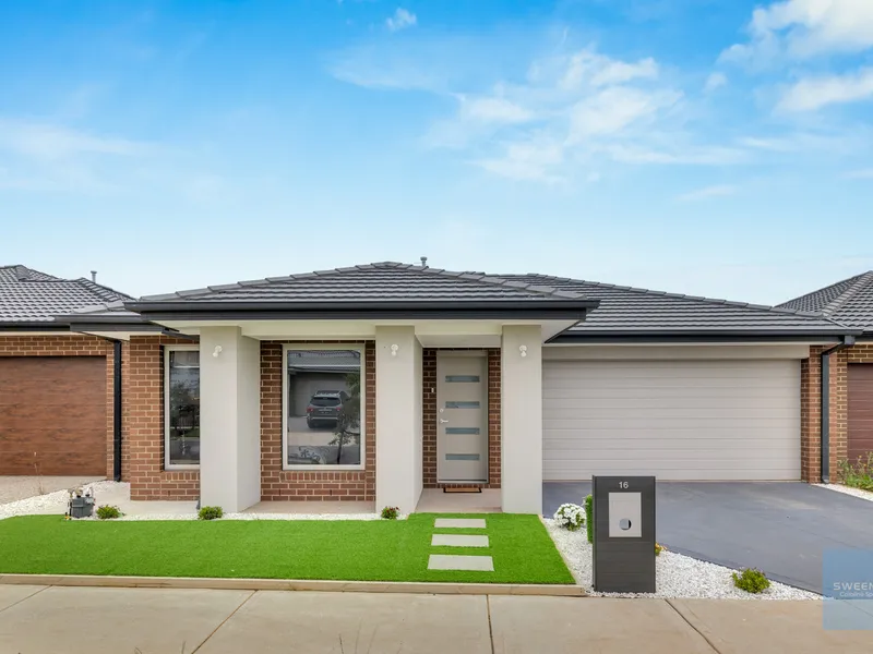 Charming 3 bedroom Home !!